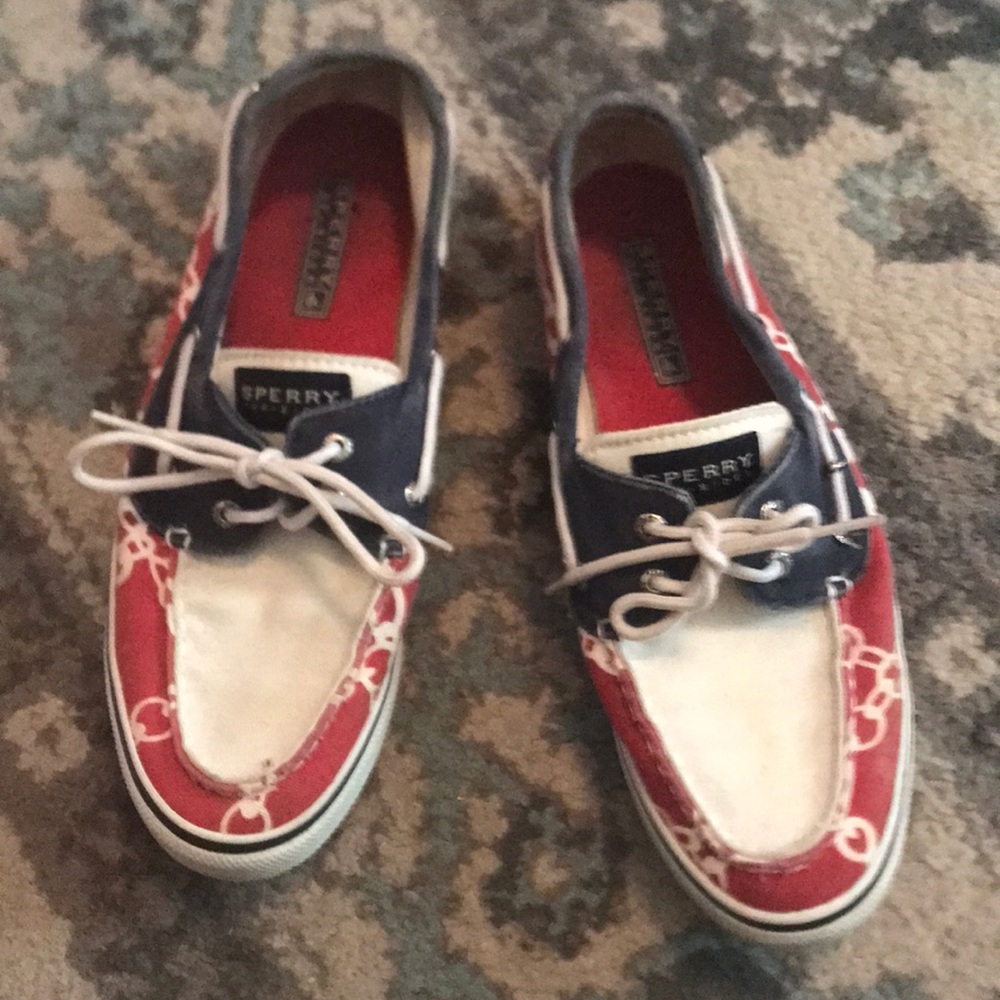 Sperry topsiders